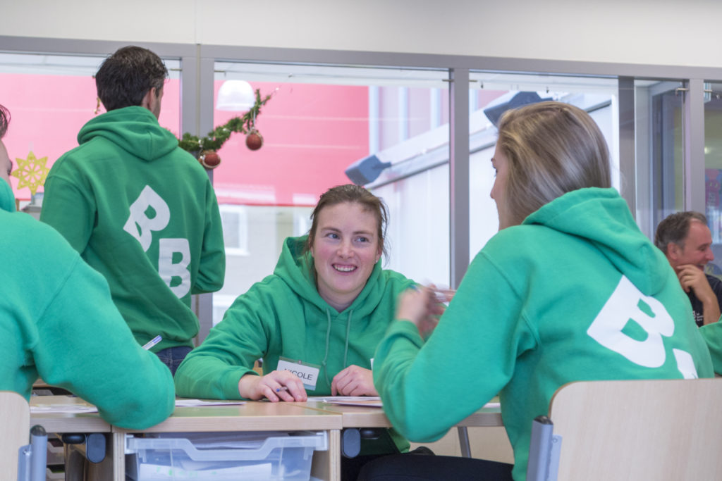 Sportcoach en sportprofessionals van het BeweegBuro krijgen training en workshops